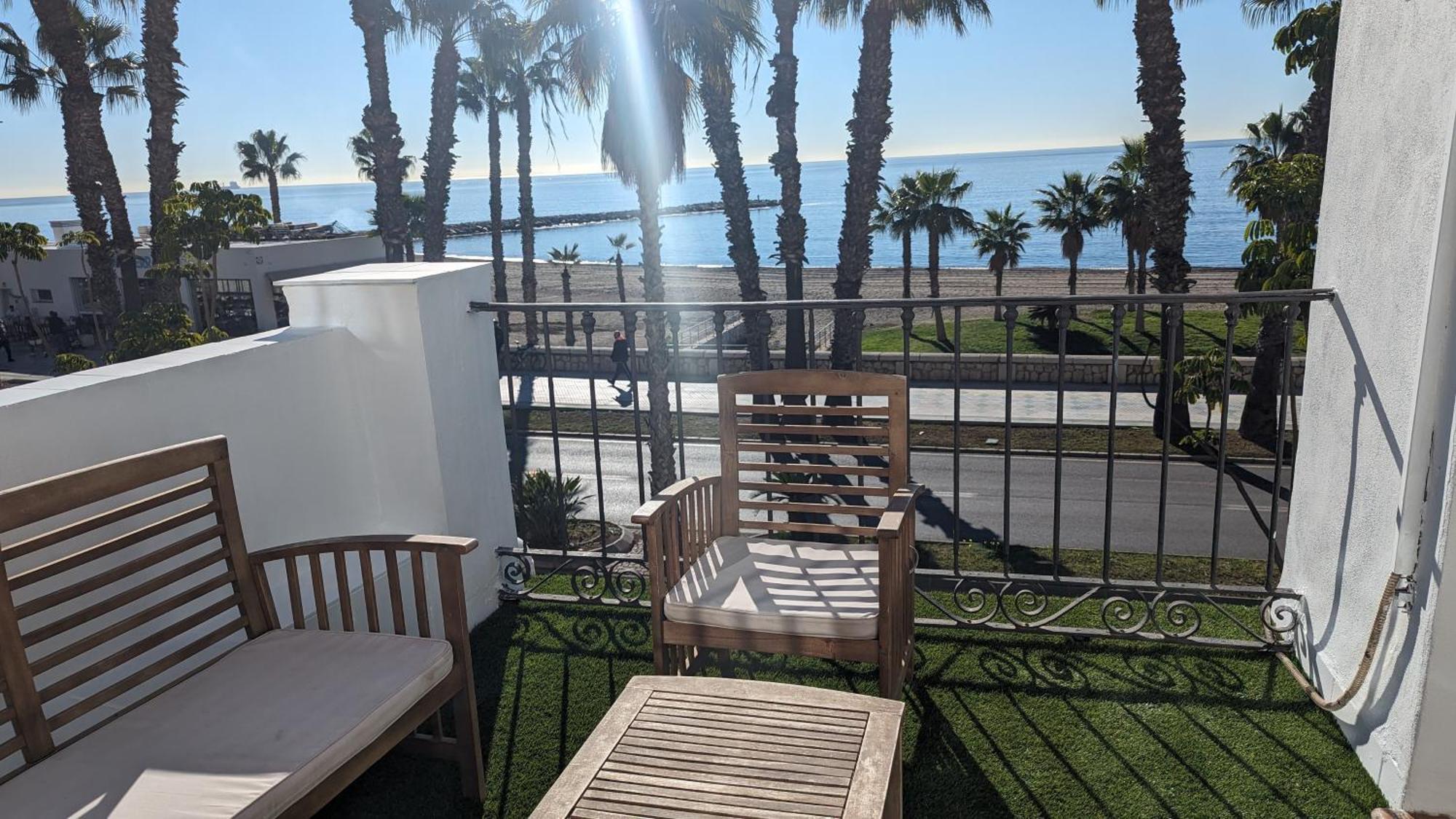 Apartamento Con Encanto En Primera Linea De Playa Malaga Ngoại thất bức ảnh